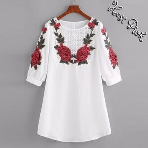 Last 3! White Embroidered Floral Lace Top